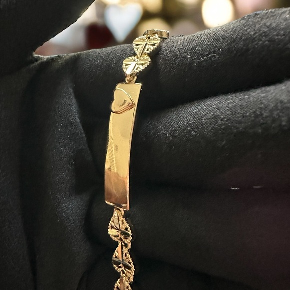 14k Gold Plated Heart ID Arm Bracelet - Picture 4 of 4